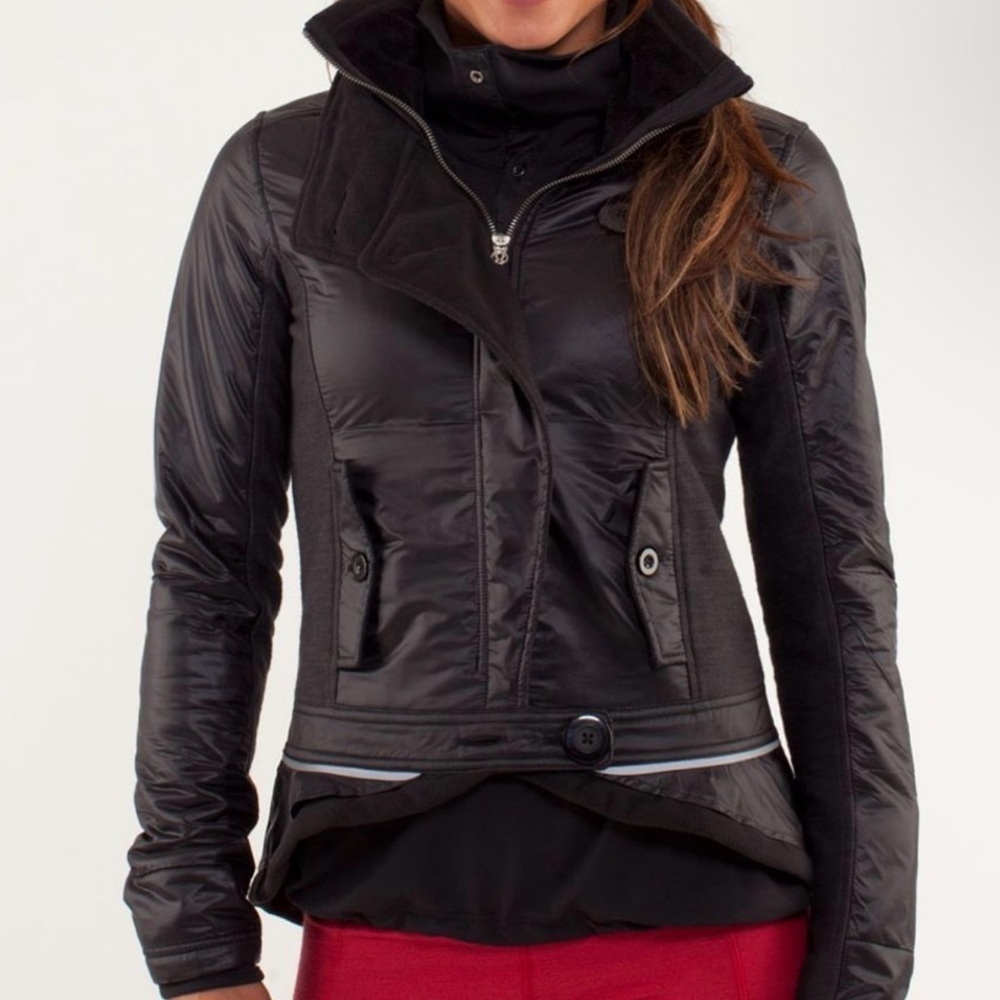 Rare Lululemon Pedal Power Jacket - Black 🔥Hot Pick🔥